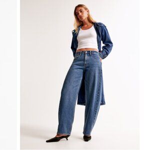 Mid Rise Barrel Jean